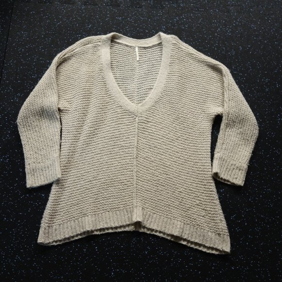 Free People Sweater - Picture 1 of 8